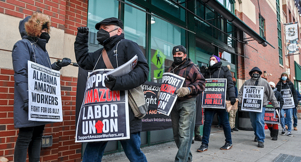 | Activists in Philadelphia rally in support of Amazon workers January 2022 | MR Online